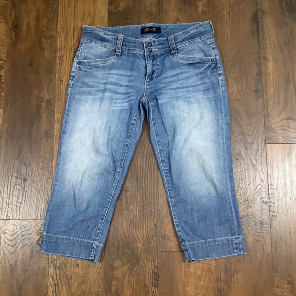 Seven7 Denim Capri Metallic Stitched Pockets Jeans